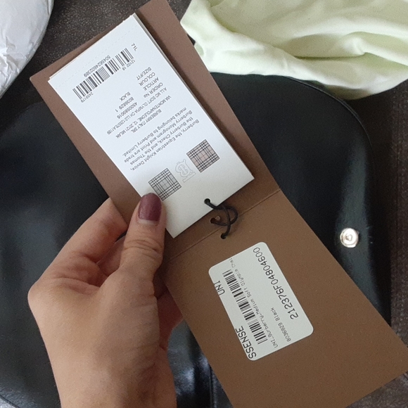 Burberry Medium Olympia Bag - Picture 7 of 8